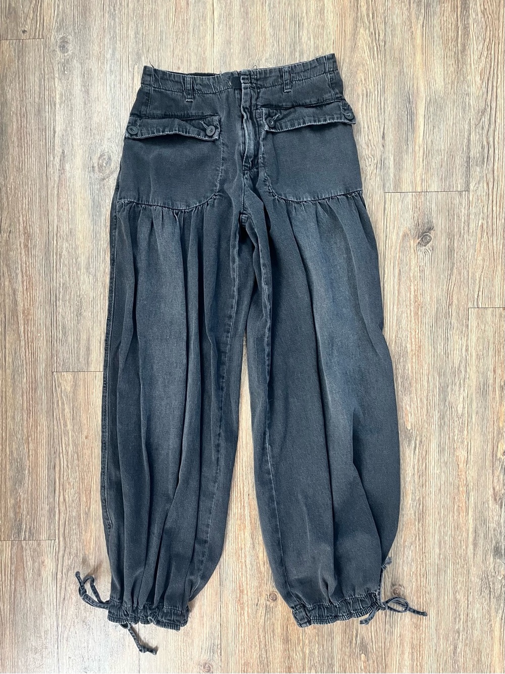 We The Free Lotus Balloon Jeans - Picture 6 of 7